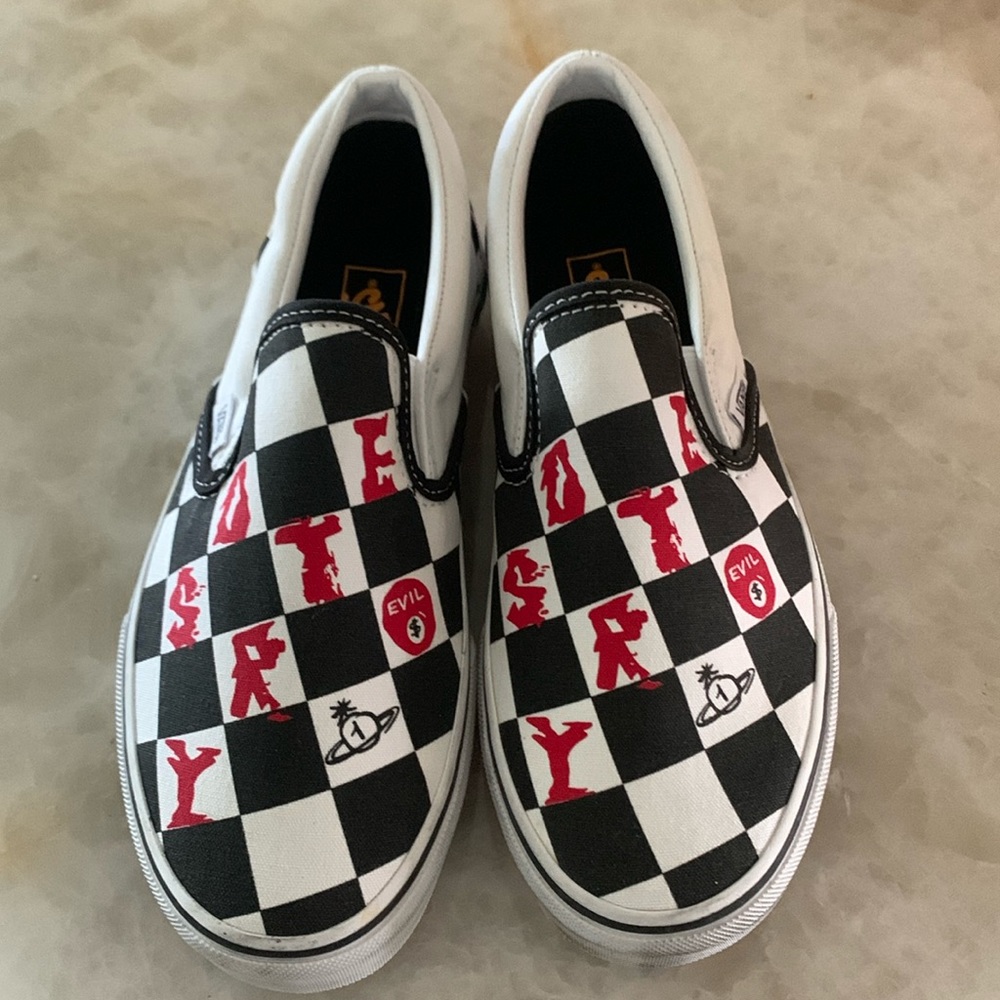New never worn Vivienne Westwood x Vans. Women’s size 7